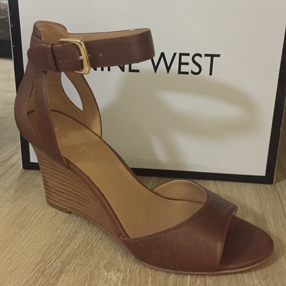 nine west floyd wedge sandal