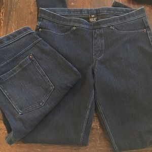 2 pairs of HUE Medium denim leggings