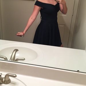 Dark green bebe dress