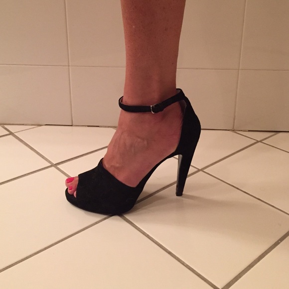 Zara Sandal