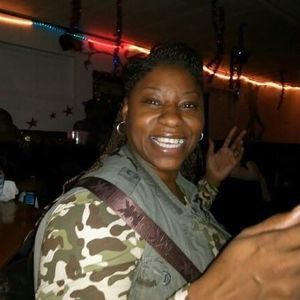 Meet your Posher, Lora mae