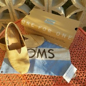 TOMS Natural Burlap Women's Classic Shoes