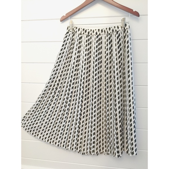 Banana Republic Dresses & Skirts - Banana Republic skirt
