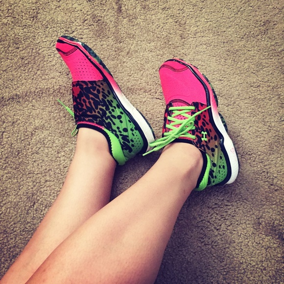 UA Micro G Toxic 6 + Matching UA Tank