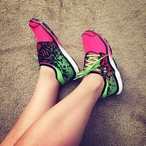 UA Micro G Toxic 6 + Matching UA Tank