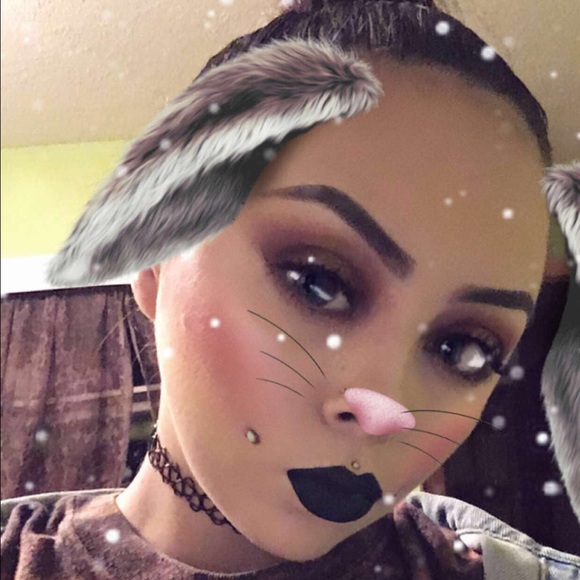 Meet your Posher, Tianna - Picture 2 of 2