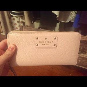 Kate Spade blush / light pink zipper wallet