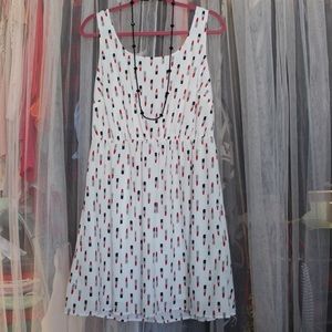 Lipstick print white F21 dress