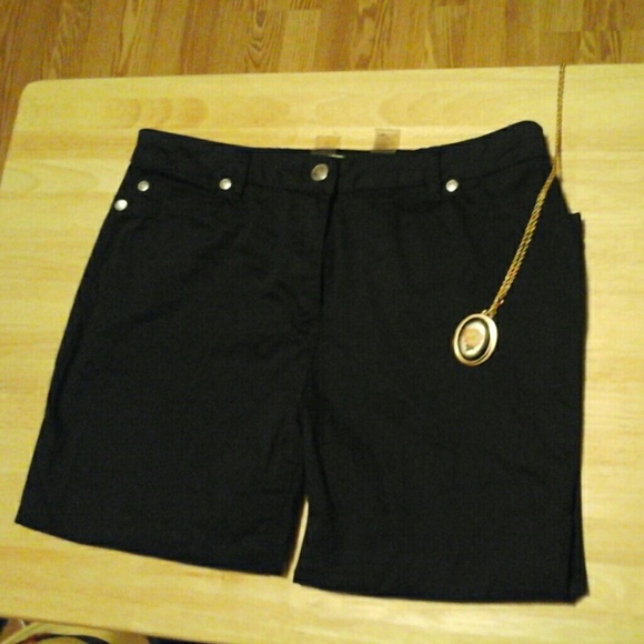 Capris - Picture 2 of 2