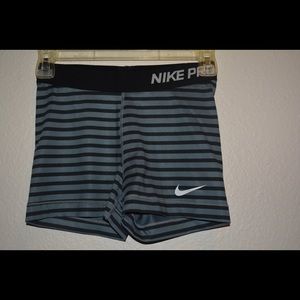 Nike Pro