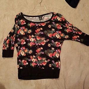 Lightweight floral top