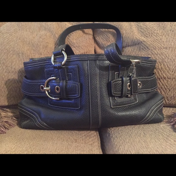 Black Coach handbag - Picture 2 of 4