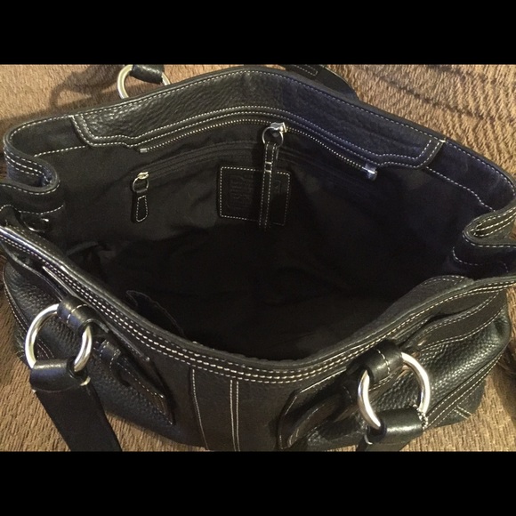Black Coach handbag - Picture 3 of 4
