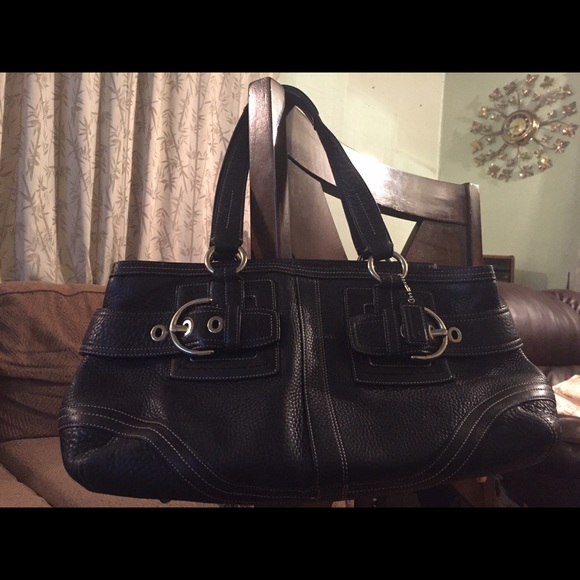 Black Coach handbag - Picture 4 of 4