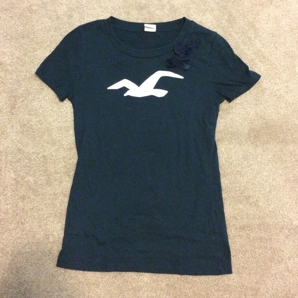 Cute Hollister Tee