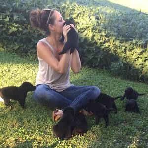 Meet your Posher, Caitlin