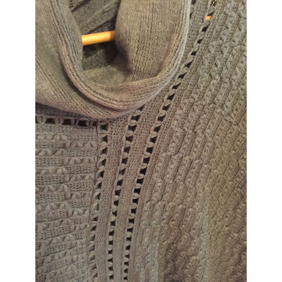 Gray Knit Poncho - Picture 3 of 3