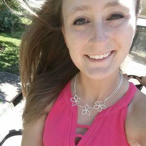 Meet your Posher, Caroline