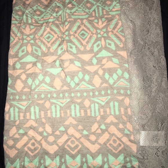 Multi-Colored Top - Picture 2 of 3