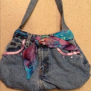 Unique denim purse made from jeans!