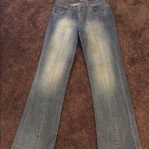 DKNY Jeans