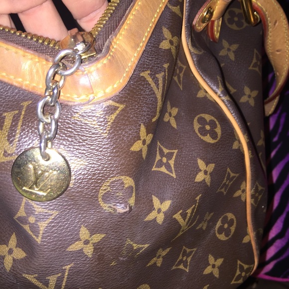 Authentic Louis Vuitton Tivoli - Picture 4 of 4
