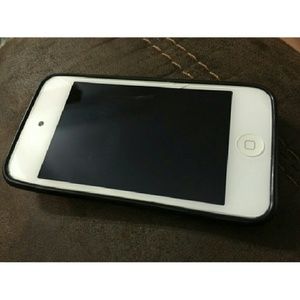 Apple ipod 4th generation 8gb ++ black Case