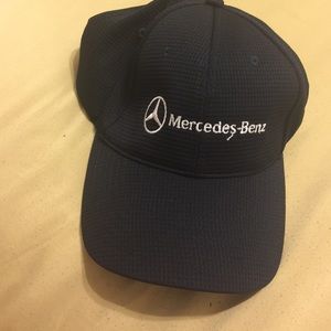 Mercedes Benz hat