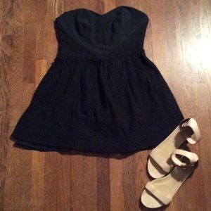 Lace dress w/ sweetheart NWOT