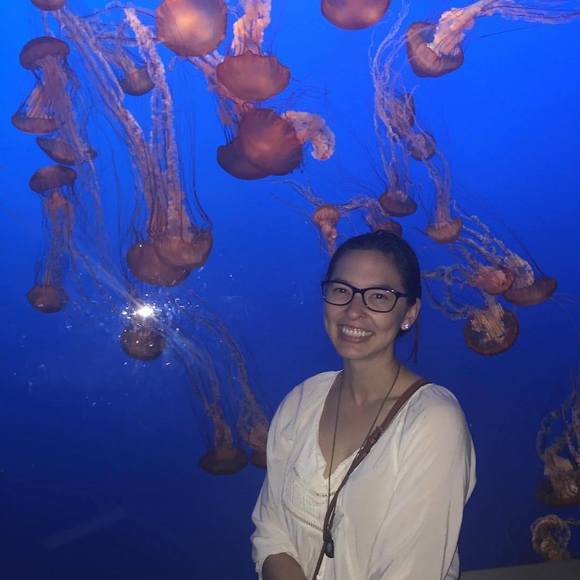 Meet your Posher, Adriana