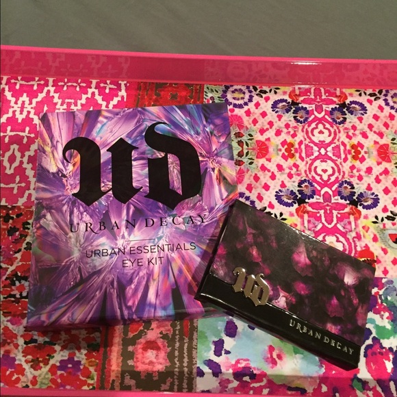 Urban decay palette and set - Picture 4 of 4