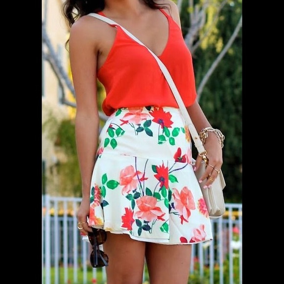 BB Dakota Dresses & Skirts - 🌲•BB Dakota• Floral Print Skirt