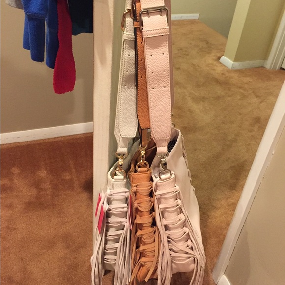 Tassle bag( choose color) - Picture 4 of 4