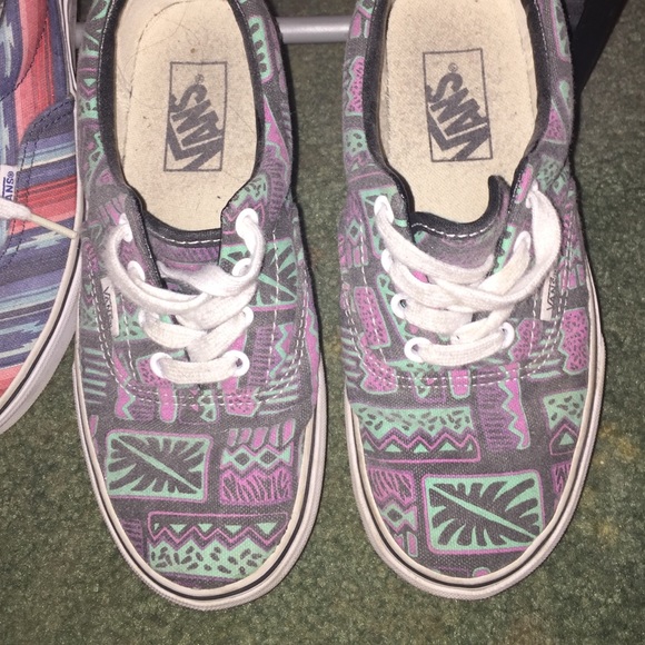 Vans - Picture 4 of 4