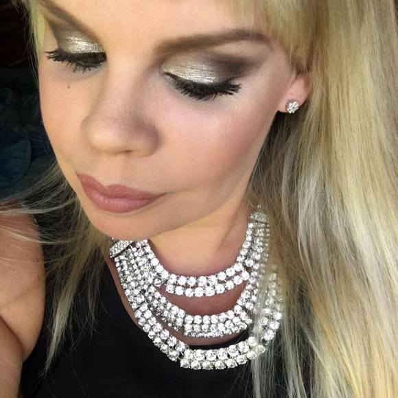 Meet your Posher, Leticia - Picture 3 of 3