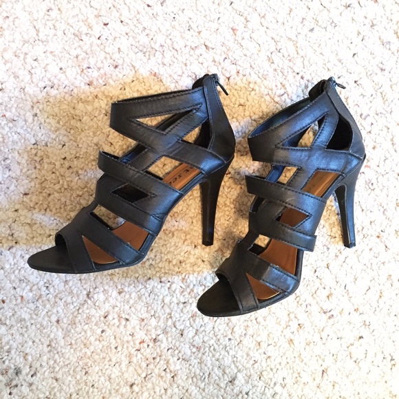 Black heels
