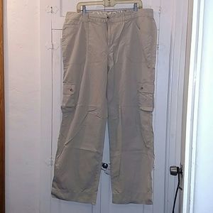 W's Columbia Khaki Pants
