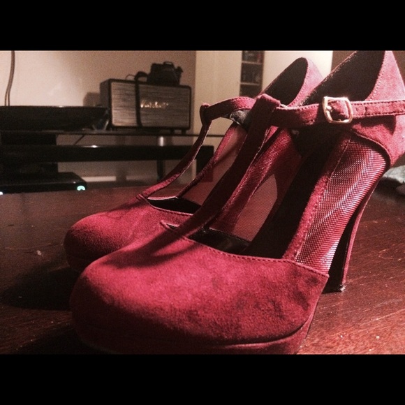 7 Call it Spring Pumps - Picture 2 of 3