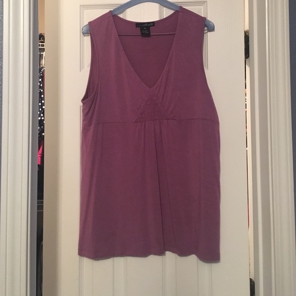 Purple sleeveless light weight shirt