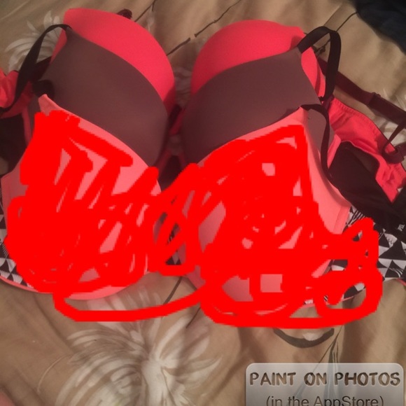 Vs pink wear everywhere bra 34DD
