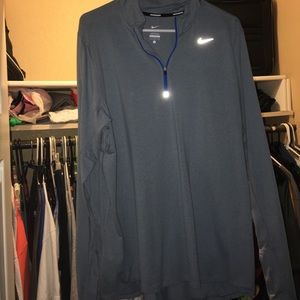 Nike dry fit pull over