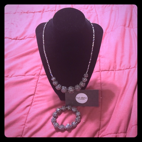 SHAMBHALA MOON Necklace and Bracelet Set