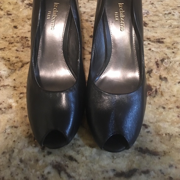 Liz Claiborne Flex Peep Toe Black Heels - Picture 3 of 4