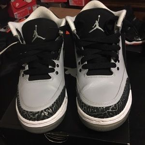 Jordan Wolf Grey 3s size 7y