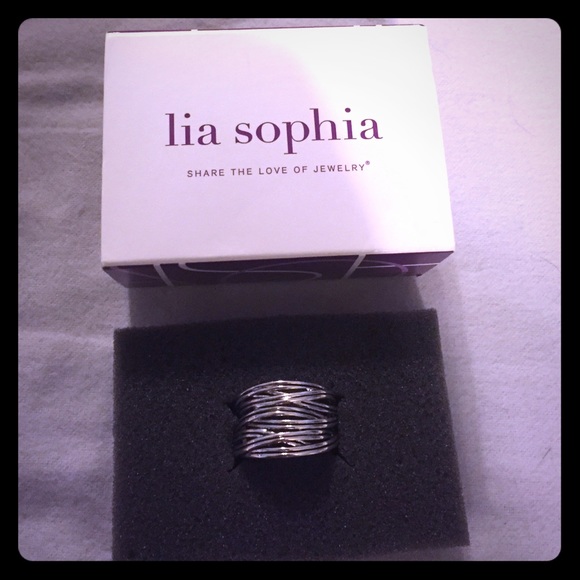 Lia Sophia ring. Size 9