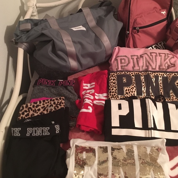 Vs pink collection ❤️ trades or to buy 💕 - Picture 4 of 4