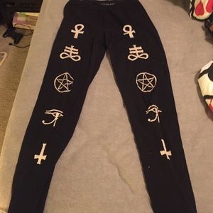 Actual Pain Esoteric leggings