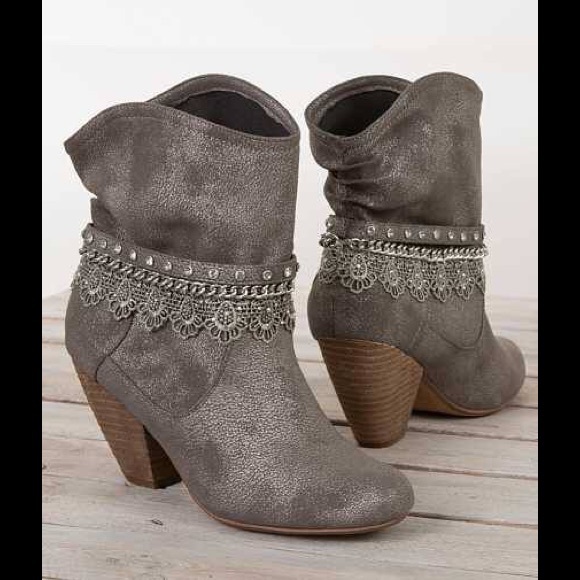 Not rated lace trim boot