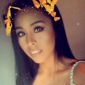 Meet your Posher, Selena