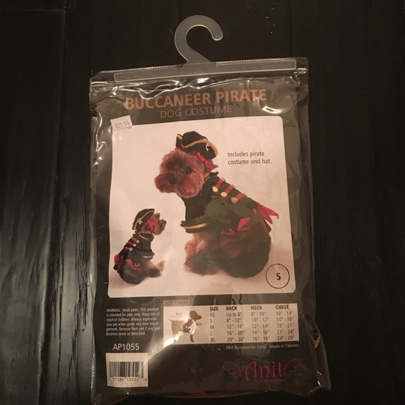 Buccaneer Pirate dog costume